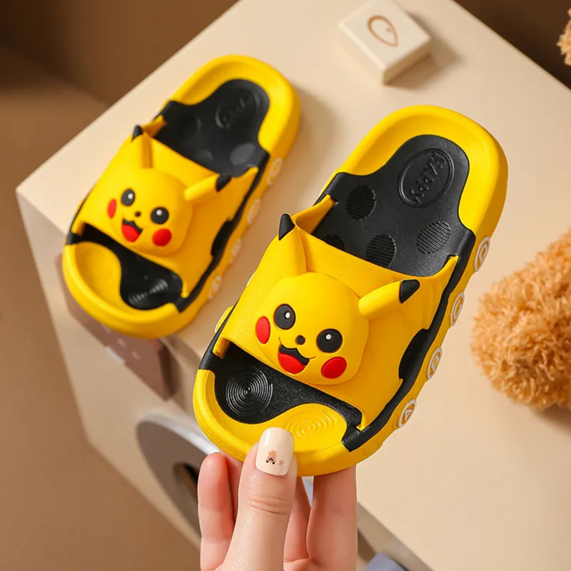 Chinelo pikachu