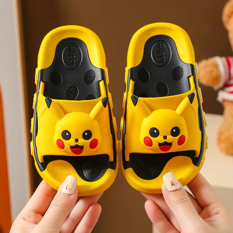 Chinelo pikachu